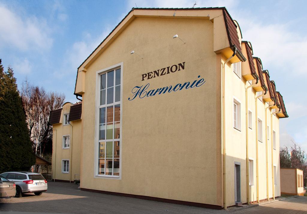 Penzion Harmonie Chodov (Karlovy Vary) Exterior photo